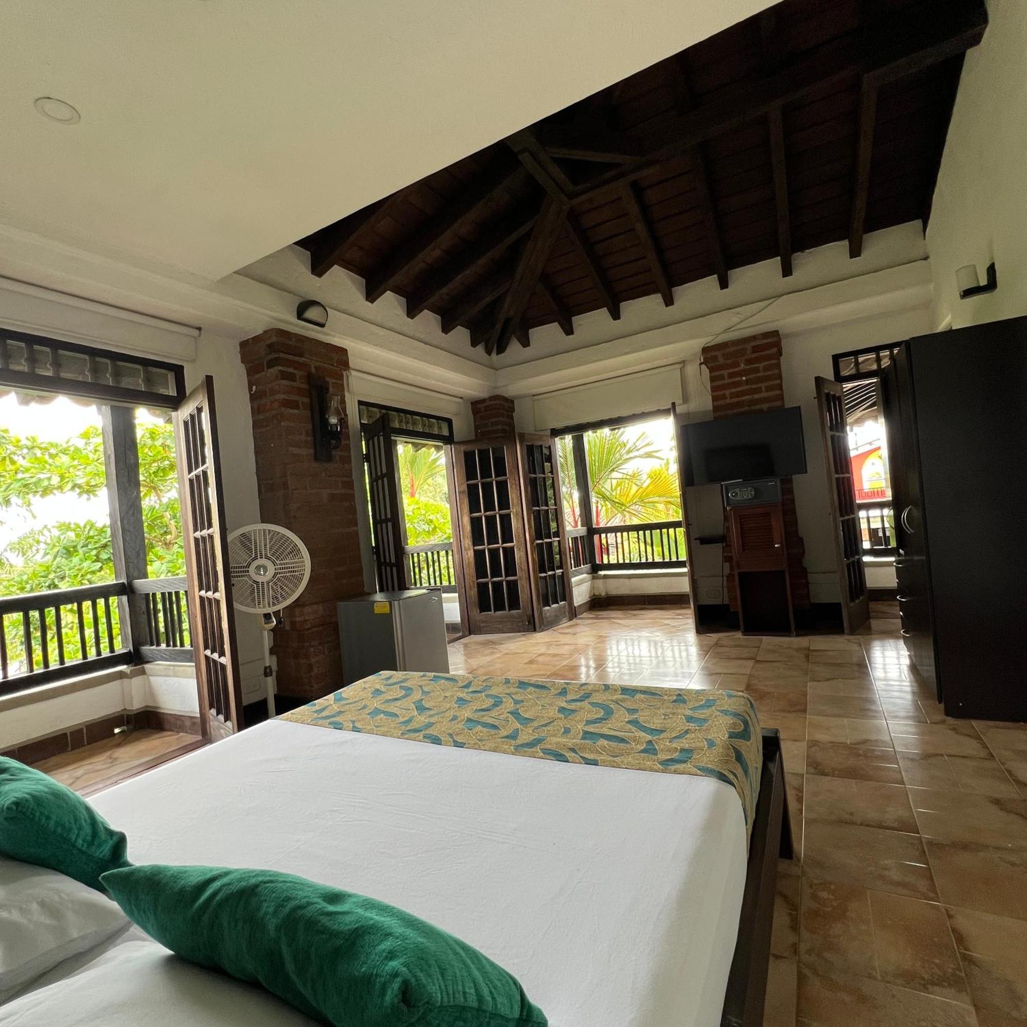 Finca Hotel La Esperanza Montenegro Dış mekan fotoğraf